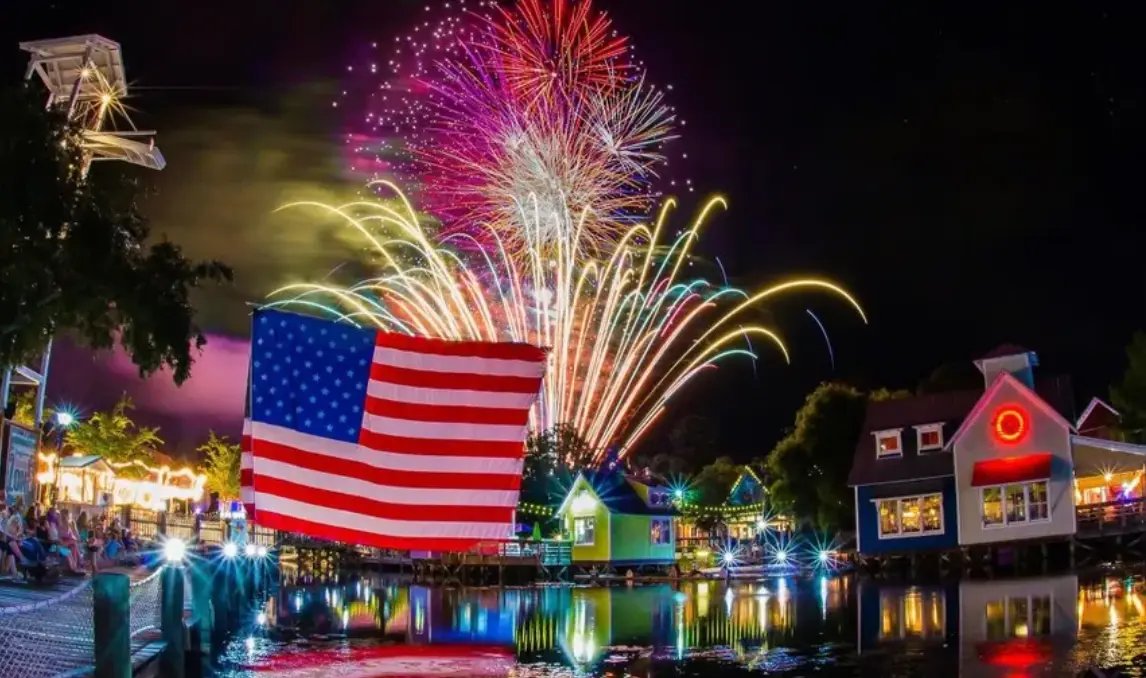 Red, White & Baytowne July 4th fireworks celebration