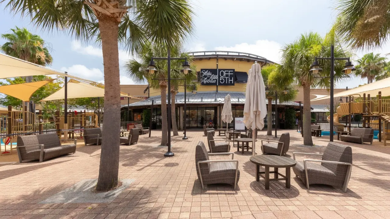 Silver Sands Premium Outlets in Destin Florida